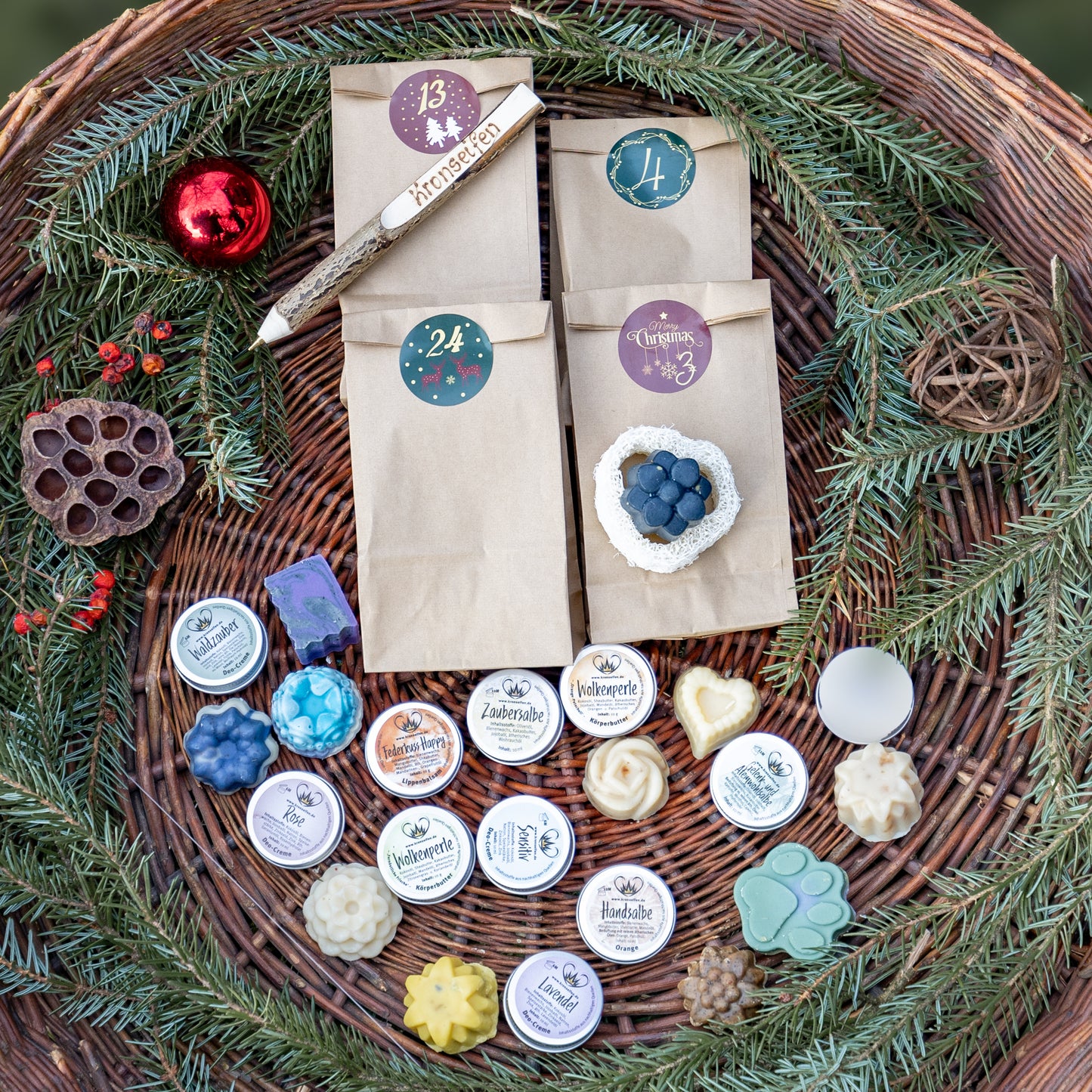 Adventskalender mit Schnurr und Klammern